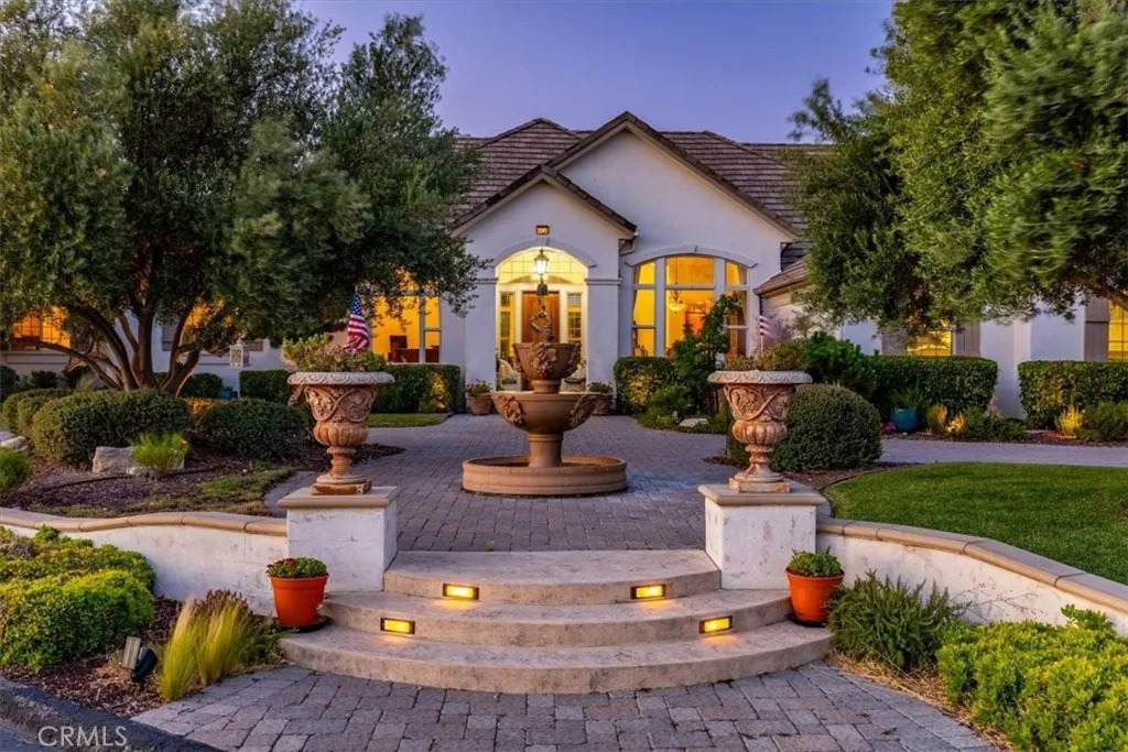 2045 Vista De La Vina - Photo 1