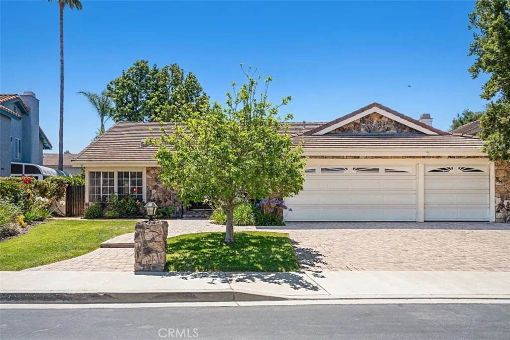 3386 Montagne Way - Photo 1