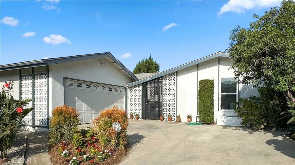 969 Adelante Avenue - Photo 1