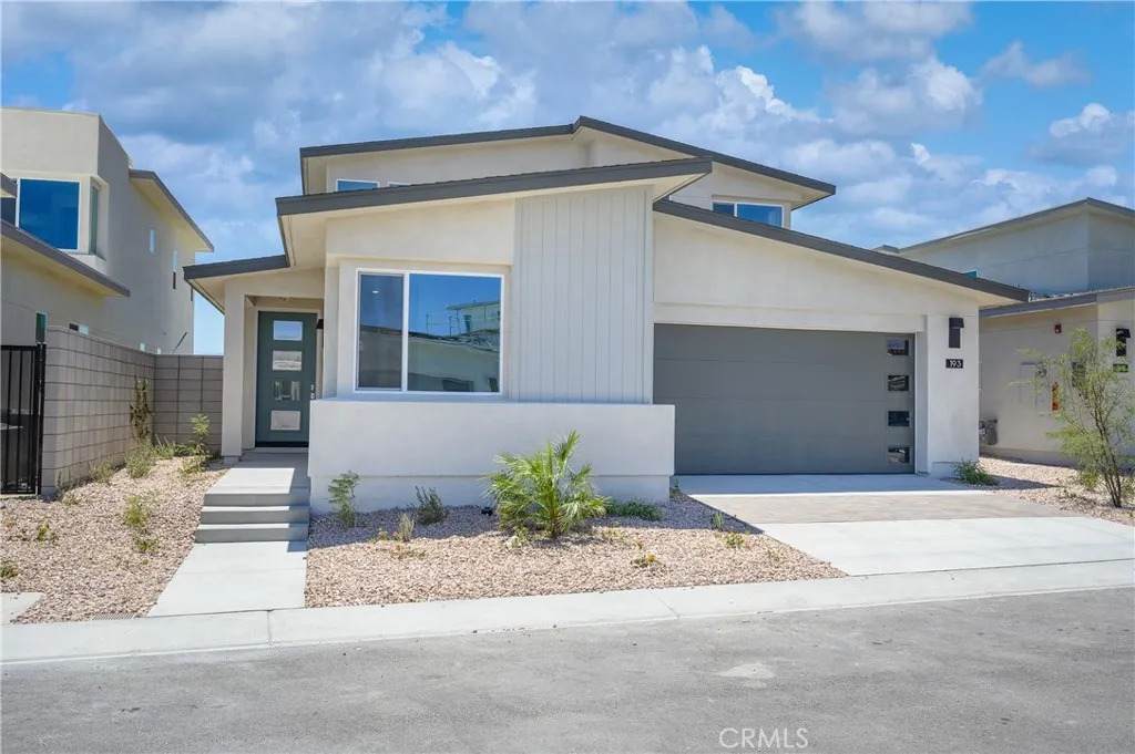 193 Mustang Lane - Photo 1