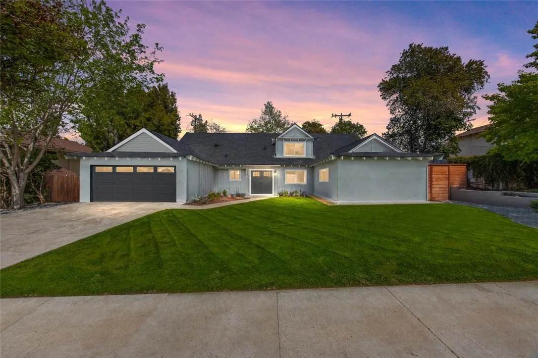 733 Grove Street - Photo 1