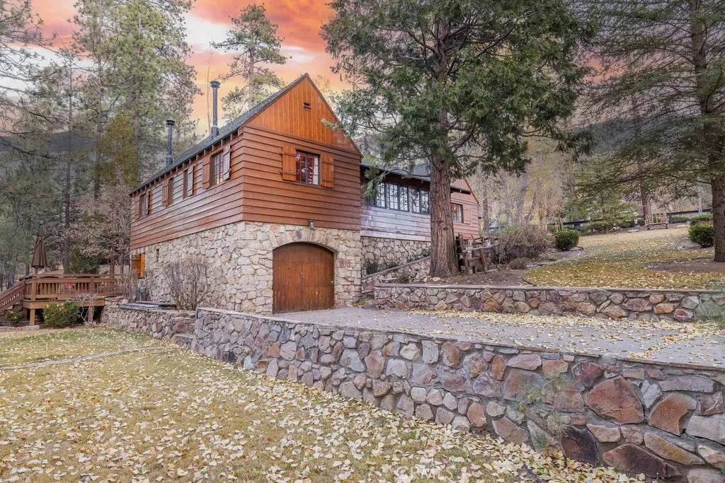 39654 Flicker Road - Photo 1
