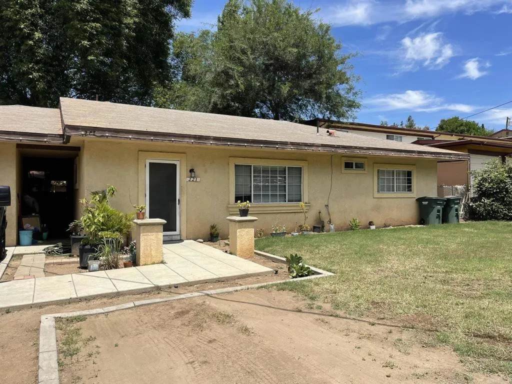 223 Vista Glen Lane - Photo 1