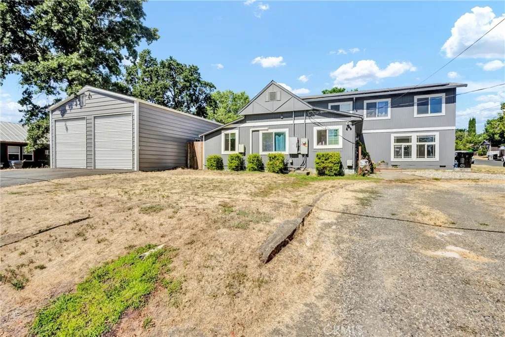 1025 Armstrong Street - Photo 1