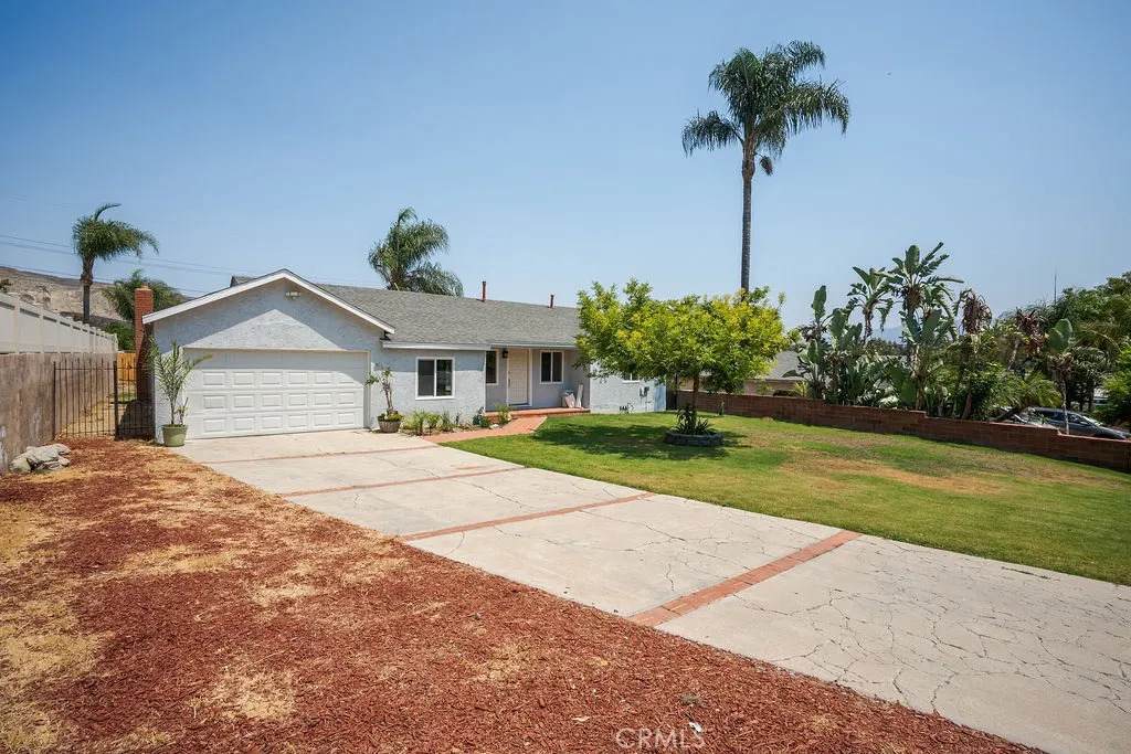 19170 Envoy Avenue - Photo 1