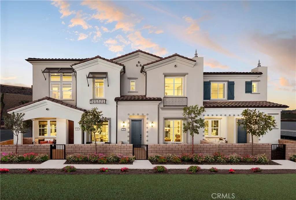 221 Roma Court - Photo 1