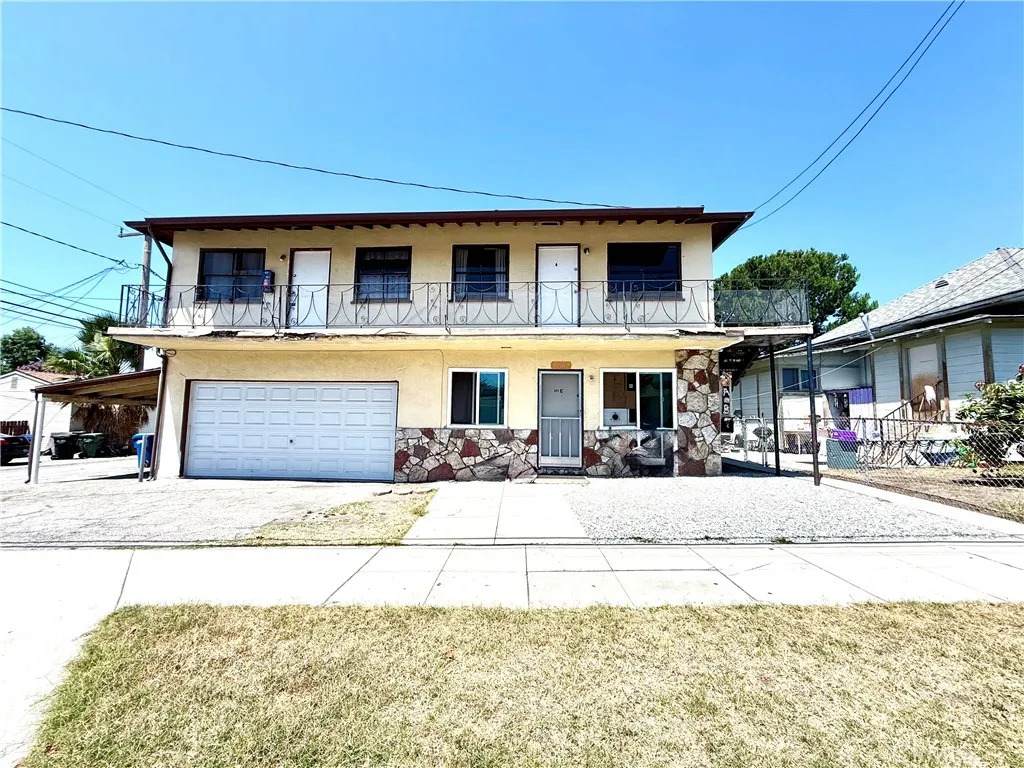 401 Canyon Boulevard - Photo 1