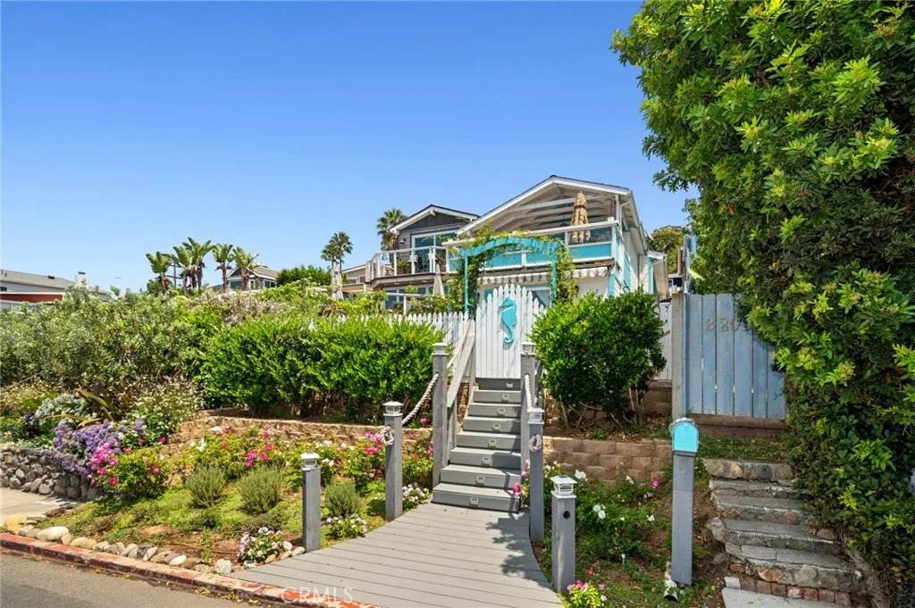 32012 Coast - Photo 1