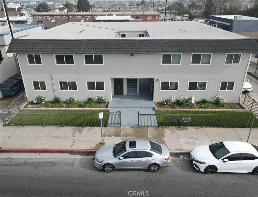 17420 Downey Avenue - Photo 1