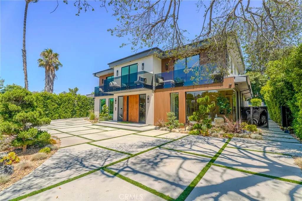 5244 Tampa Avenue - Photo 1