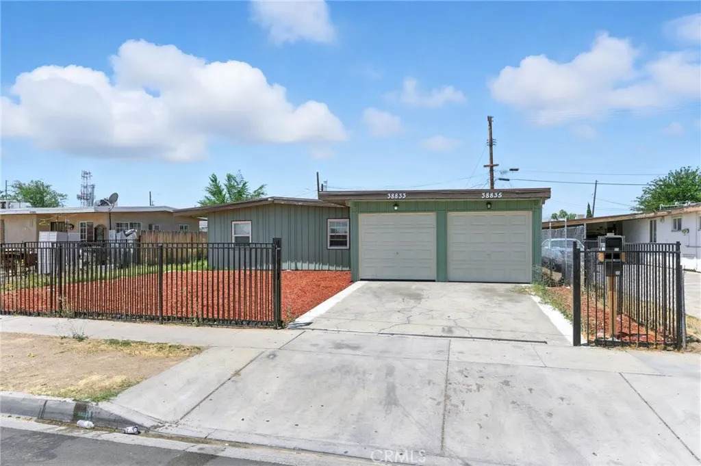 38833 9th Street - Photo 1