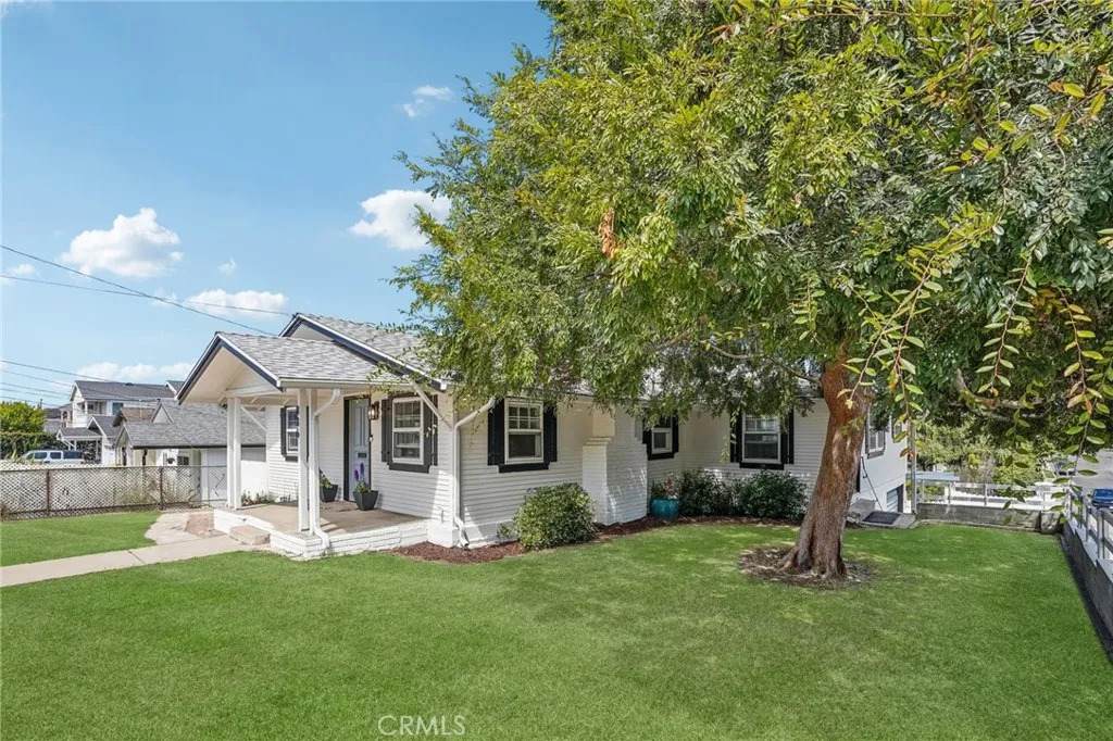 836 Loma Vista Street - Photo 1