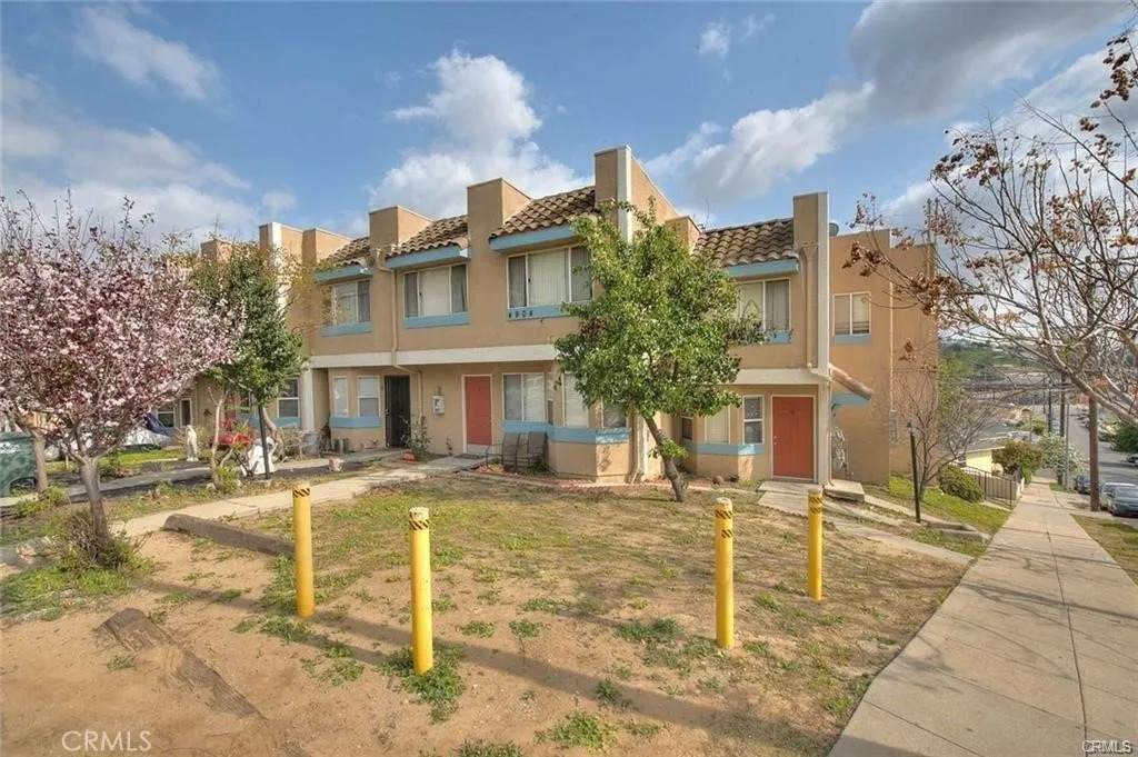 4904 Ithaca Avenue - Photo 1