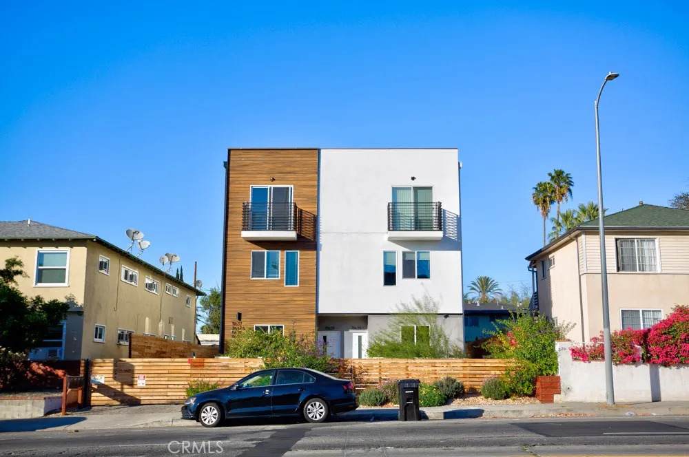 11639 Burbank Boulevard - Photo 1