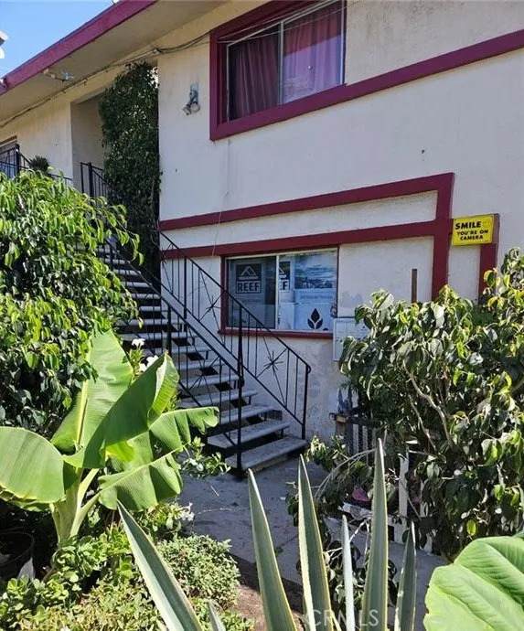 1827 Gramercy Avenue - Photo 1