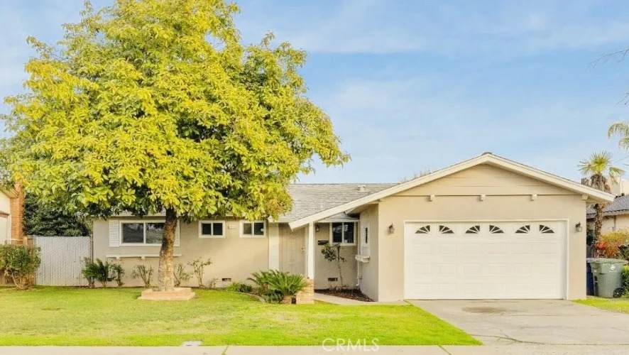 2923 Fine Ave - Photo 1