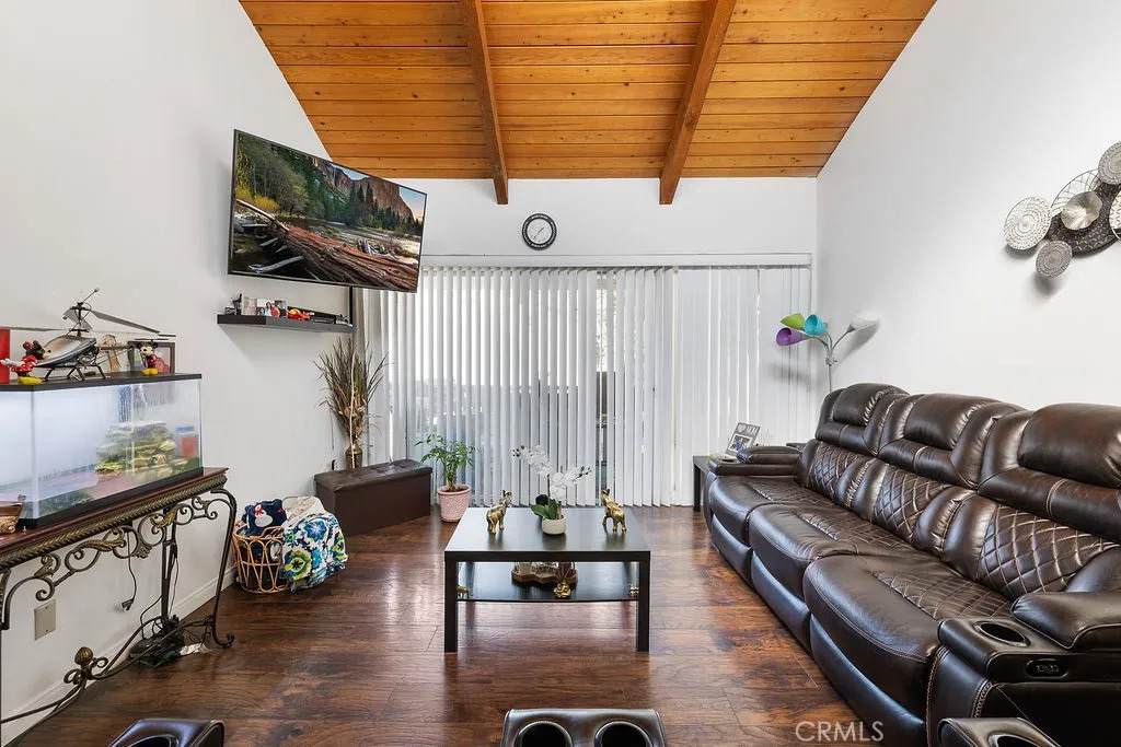 8601 International Avenue - Photo 1