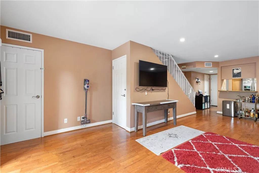 15215 Magnolia Boulevard - Photo 1