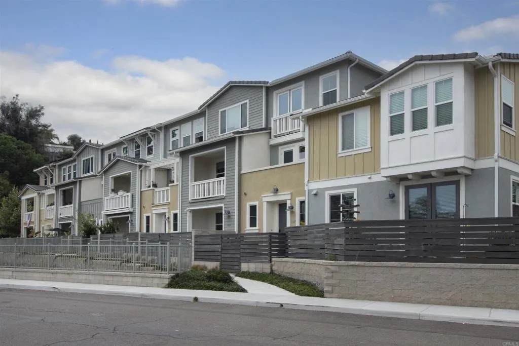 1121 Makena Way - Photo 1