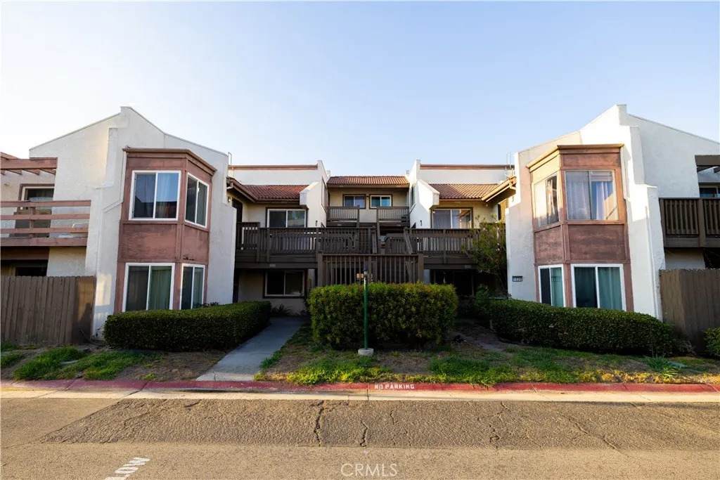 1028 Citron Street - Photo 1