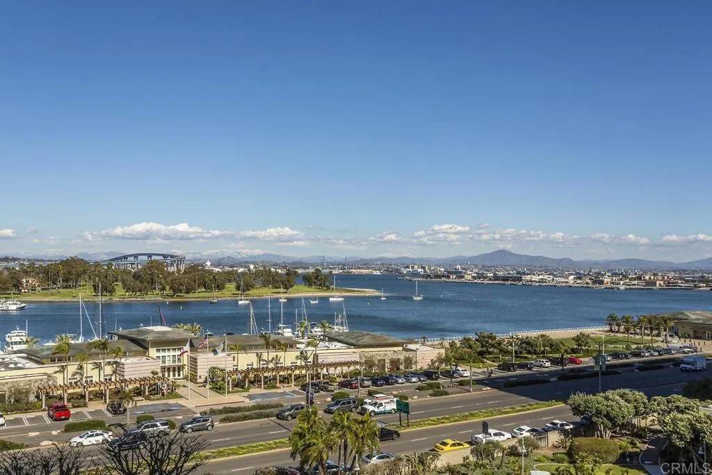 1750 Avenida Del Mundo - Photo 1