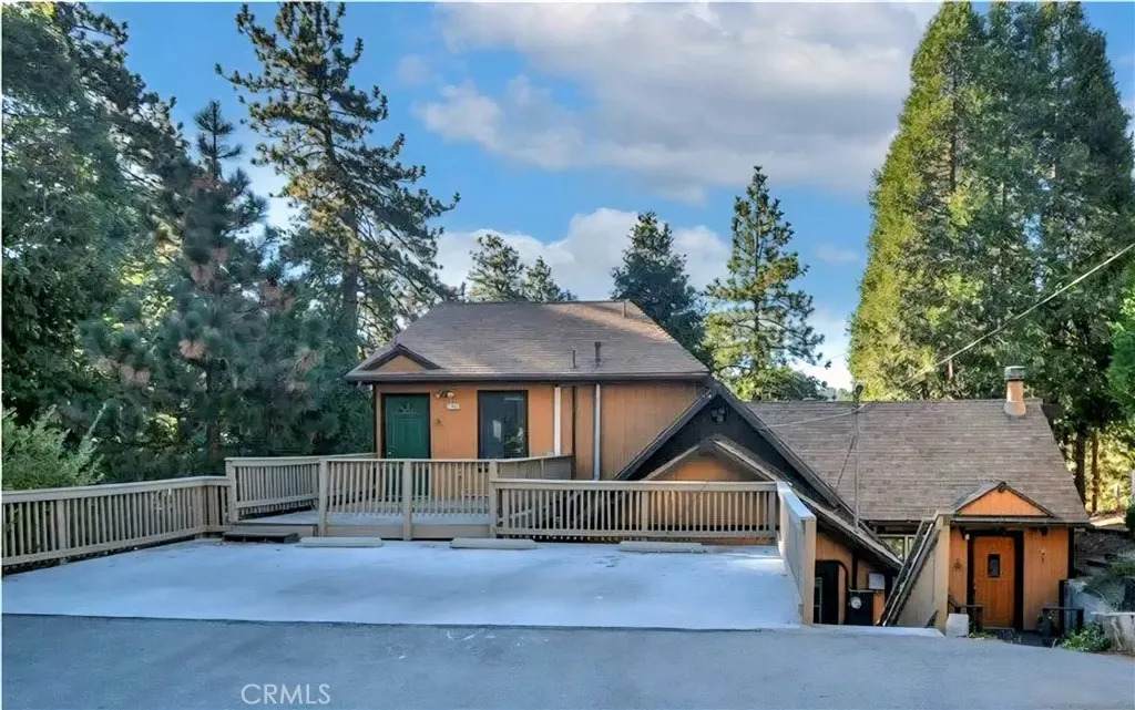 21962 Elliot - Photo 1