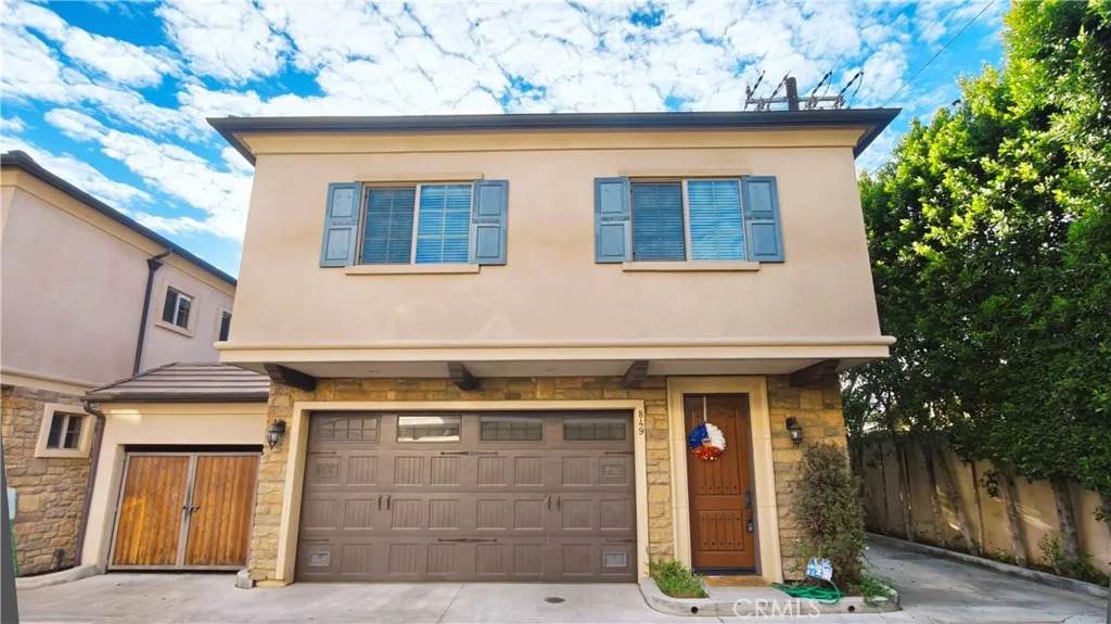 849 Huntington - Photo 1