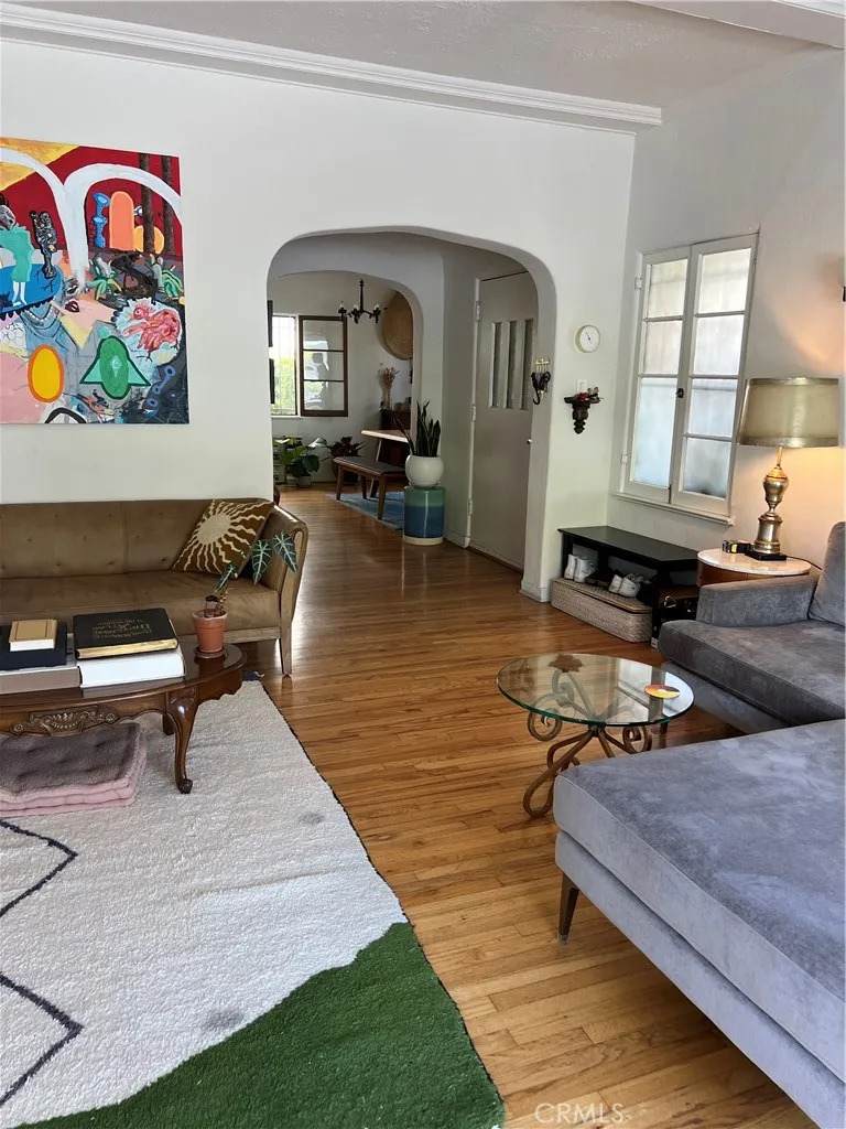 8400 Blackburn - Photo 1