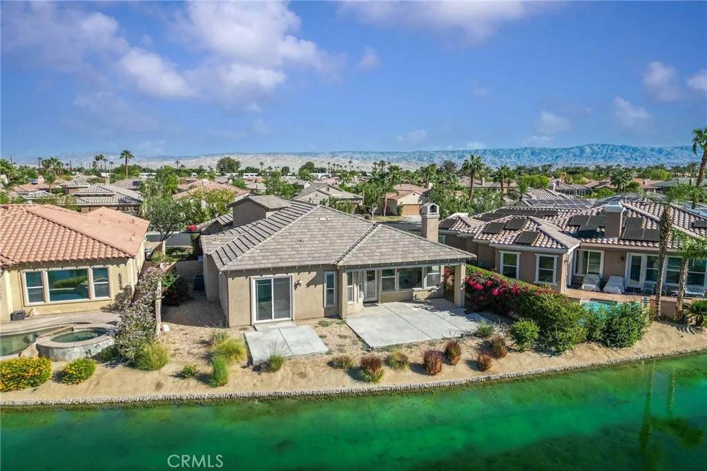 7 Lake Como - Photo 1