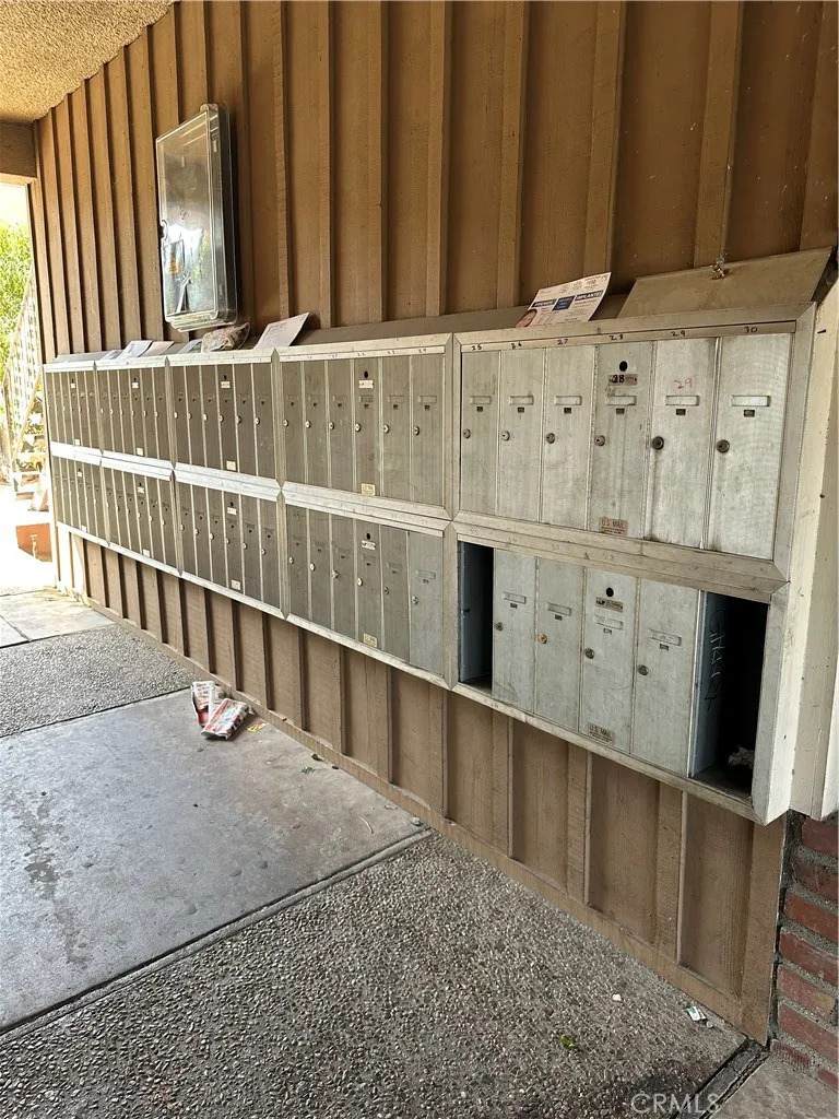 15040 Parthenia - Photo 1