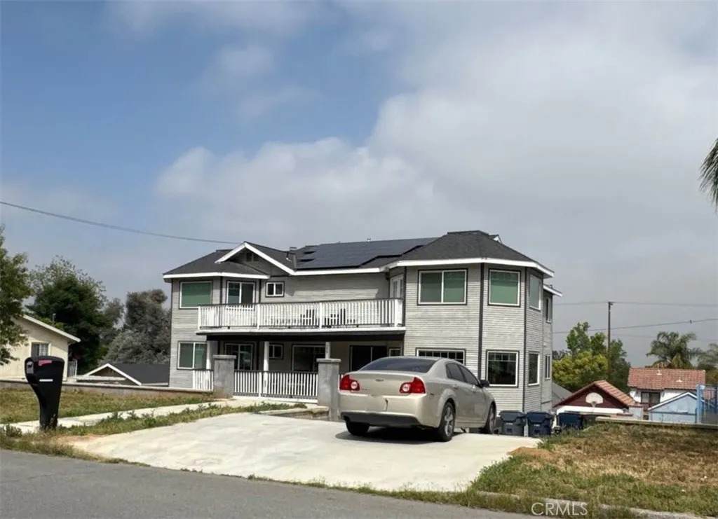 259 Crescent - Photo 1