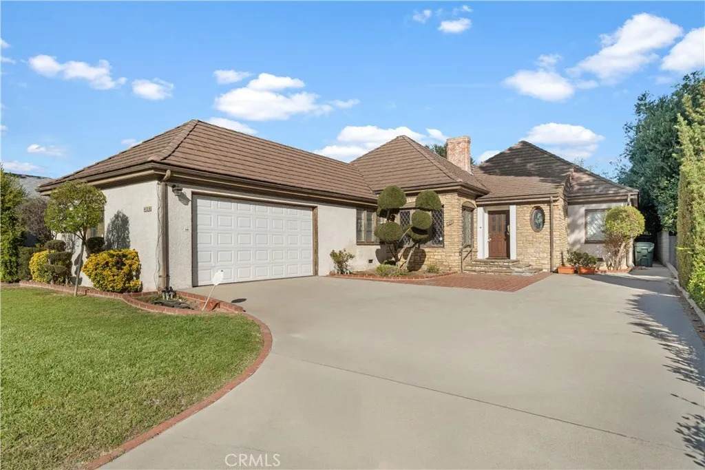 428 Del Mar - Photo 1