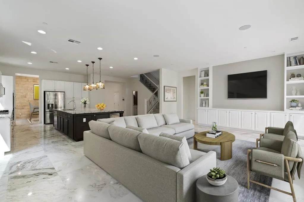 1801 Santa Christina - Photo 1