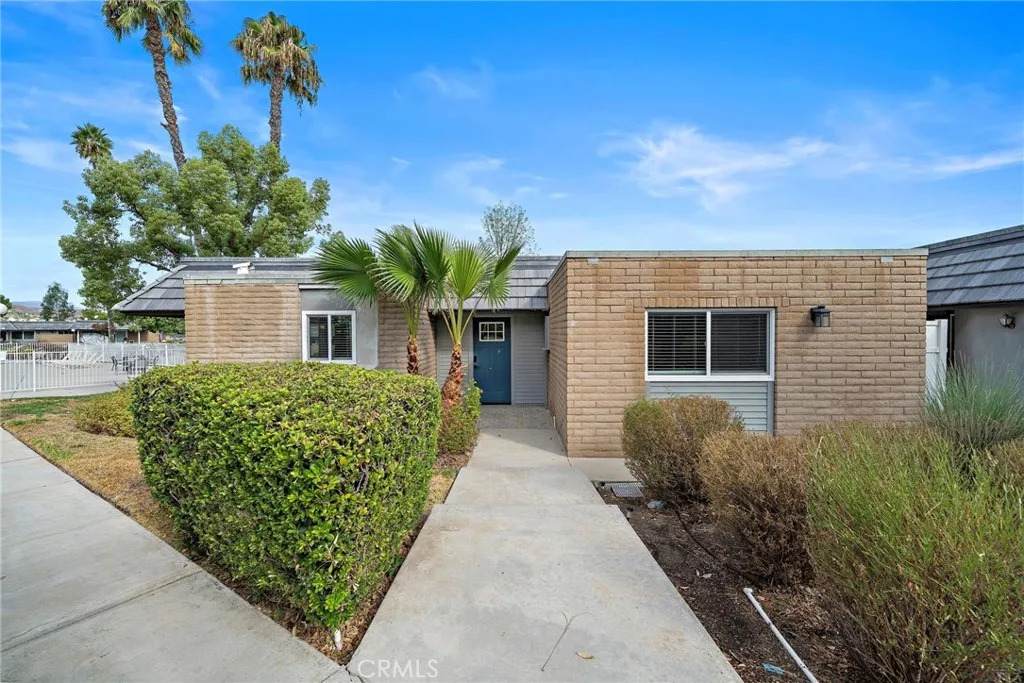 22400 Canyon Club Drive - Photo 1