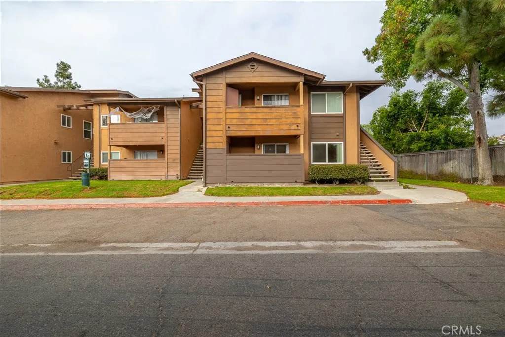 517 Calle Montecito - Photo 1