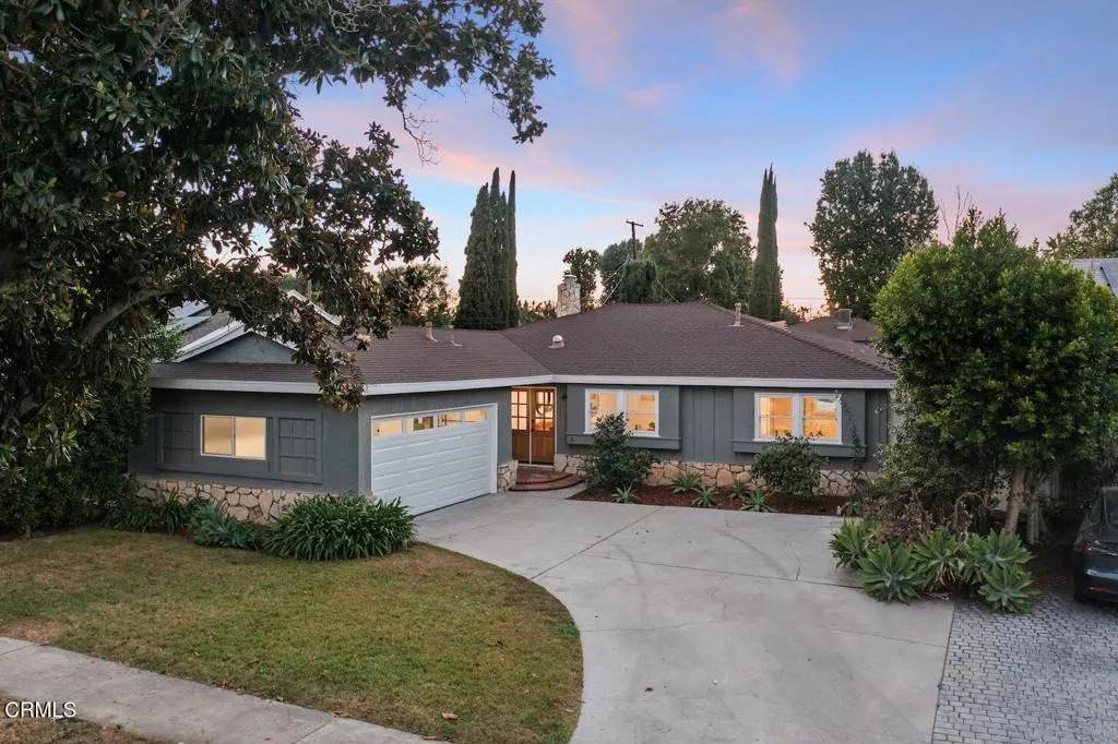 6043 Mary Ellen Avenue - Photo 1