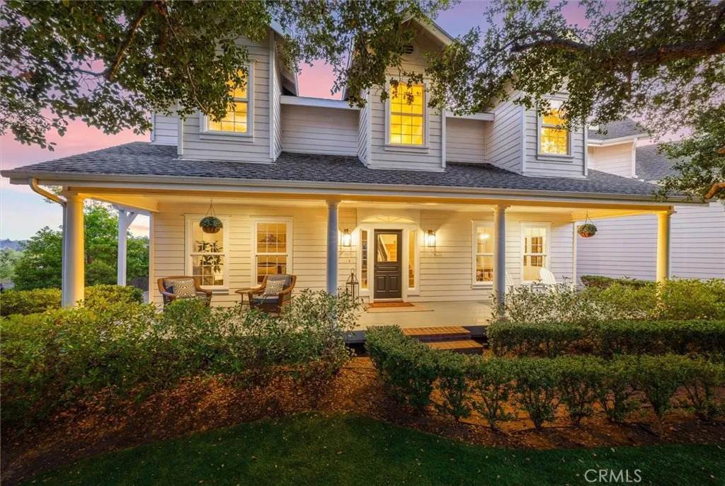 190 Country Club - Photo 1