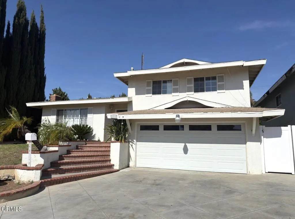 1816 Nowell Avenue - Photo 1