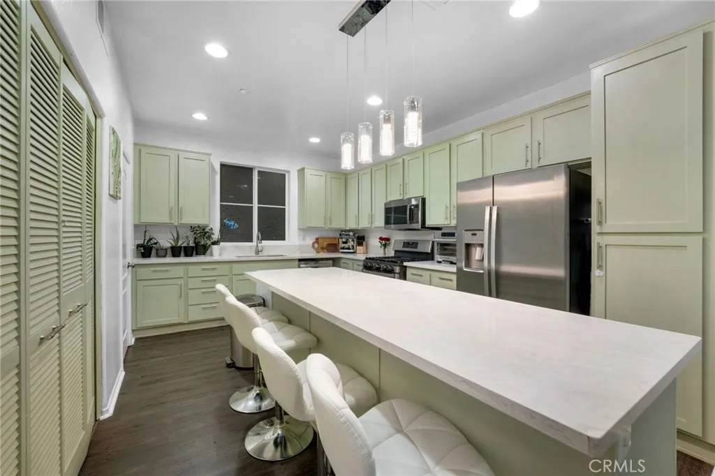 1572 Hackberry - Photo 1