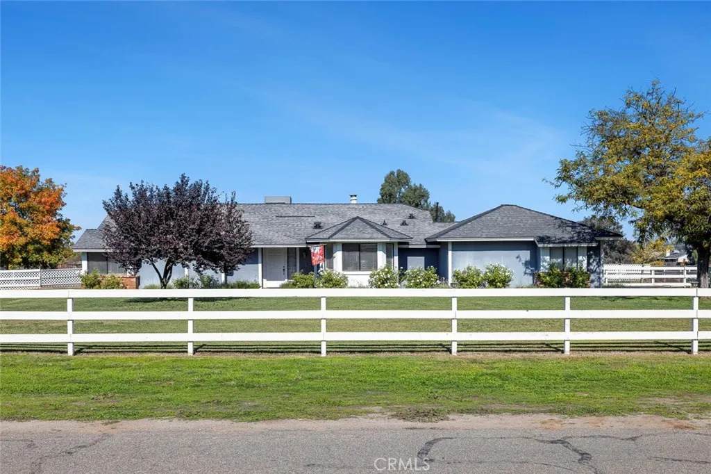 12804 Alamos - Photo 1