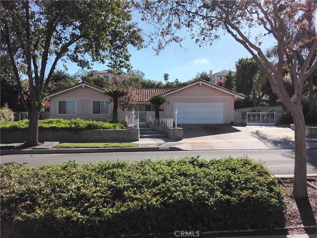 980 Country Club - Photo 1