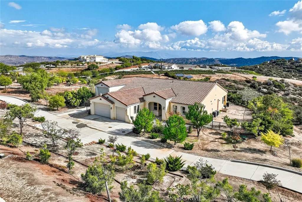 31960 Via Del Senor - Photo 1