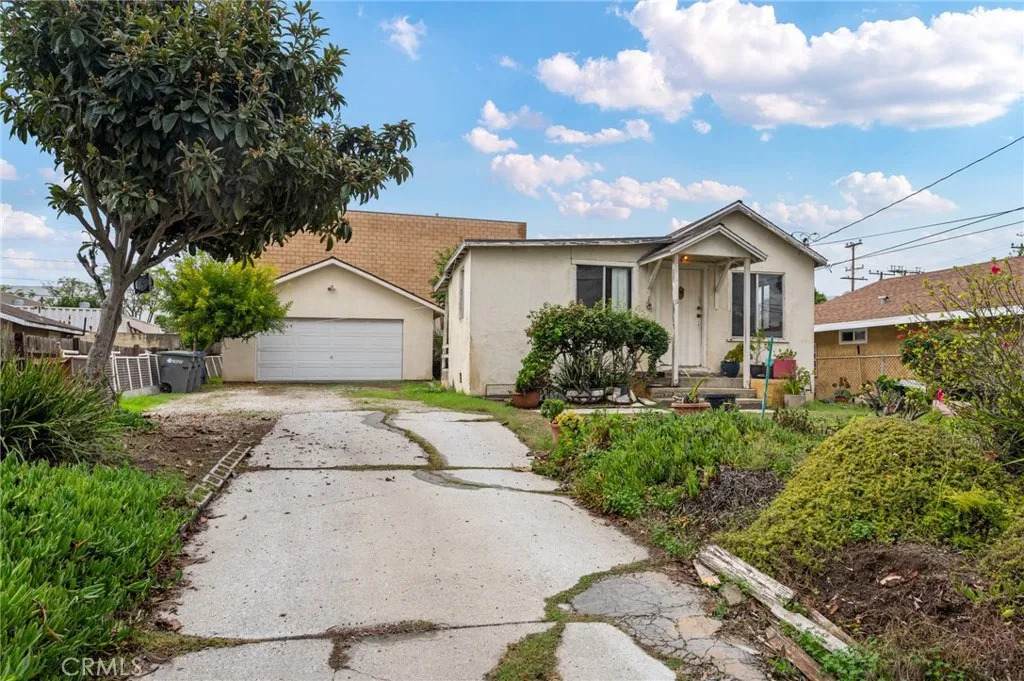 21103 Shearer Avenue - Photo 1