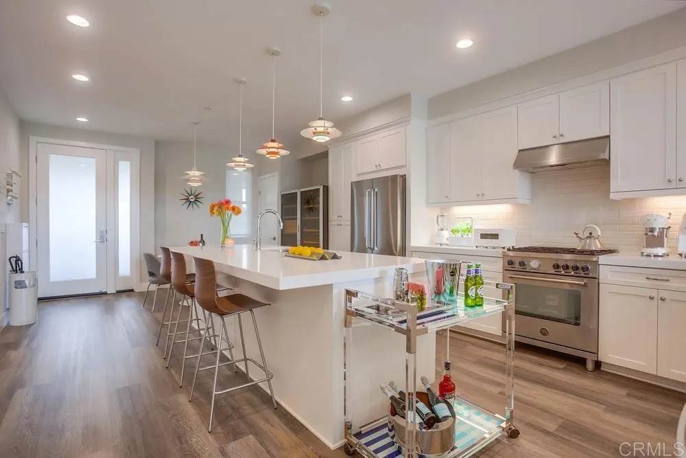 725 Grand Avenue - Photo 1