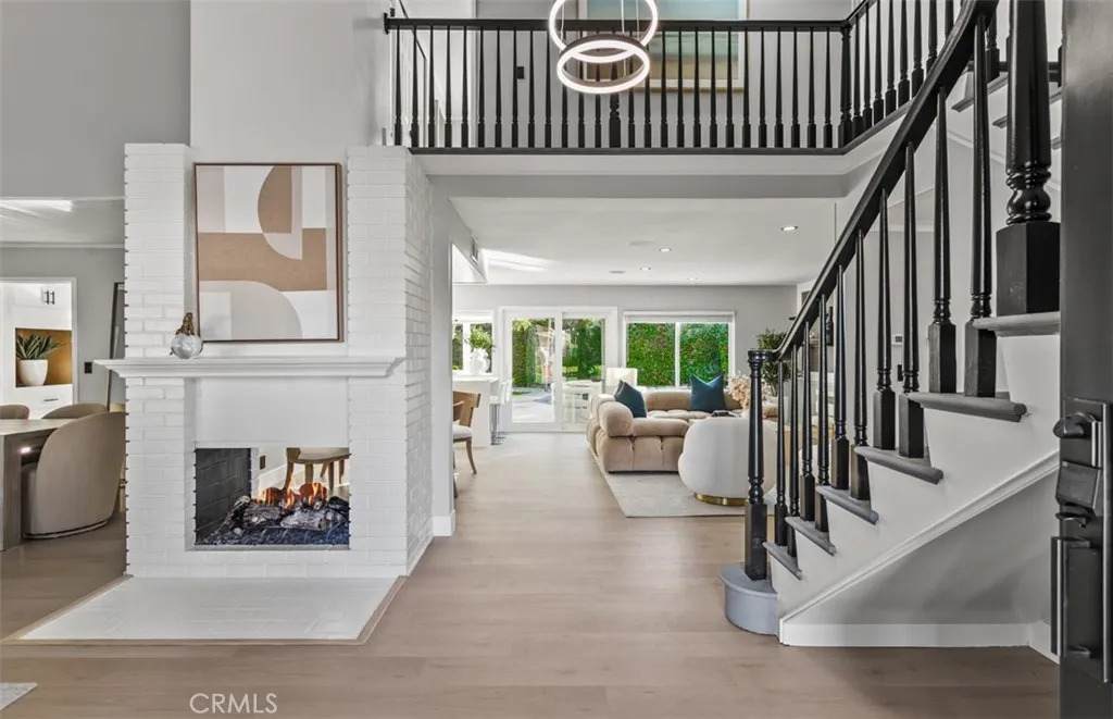 9882 Kings Canyon - Photo 1