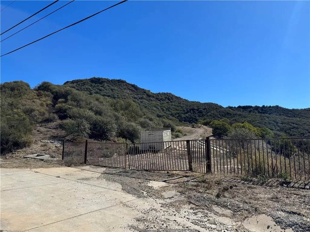 25858 Mulholland - Photo 1