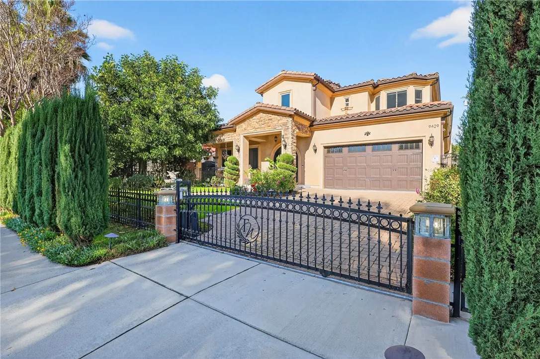 9429 La Rosa Drive - Photo 1