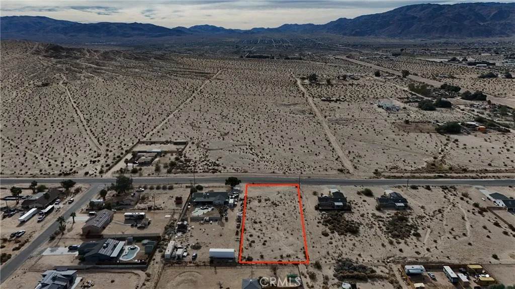 792 Amboy - Photo 1