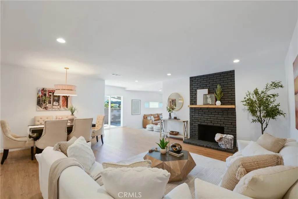 6320 Hungerford - Photo 1