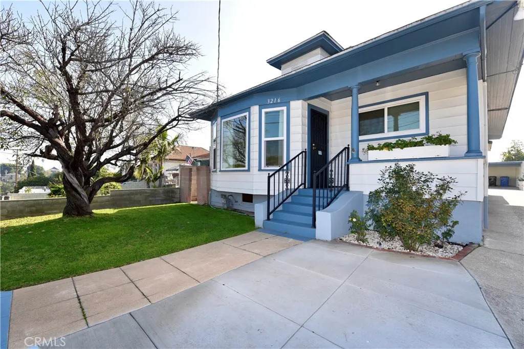 3216 Eagle - Photo 1